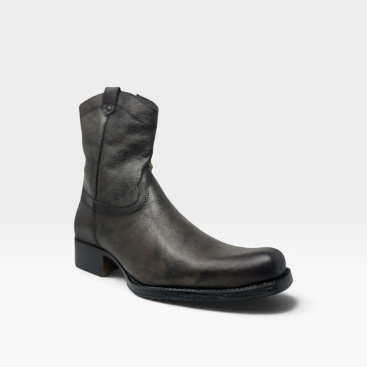 Bota Dutton