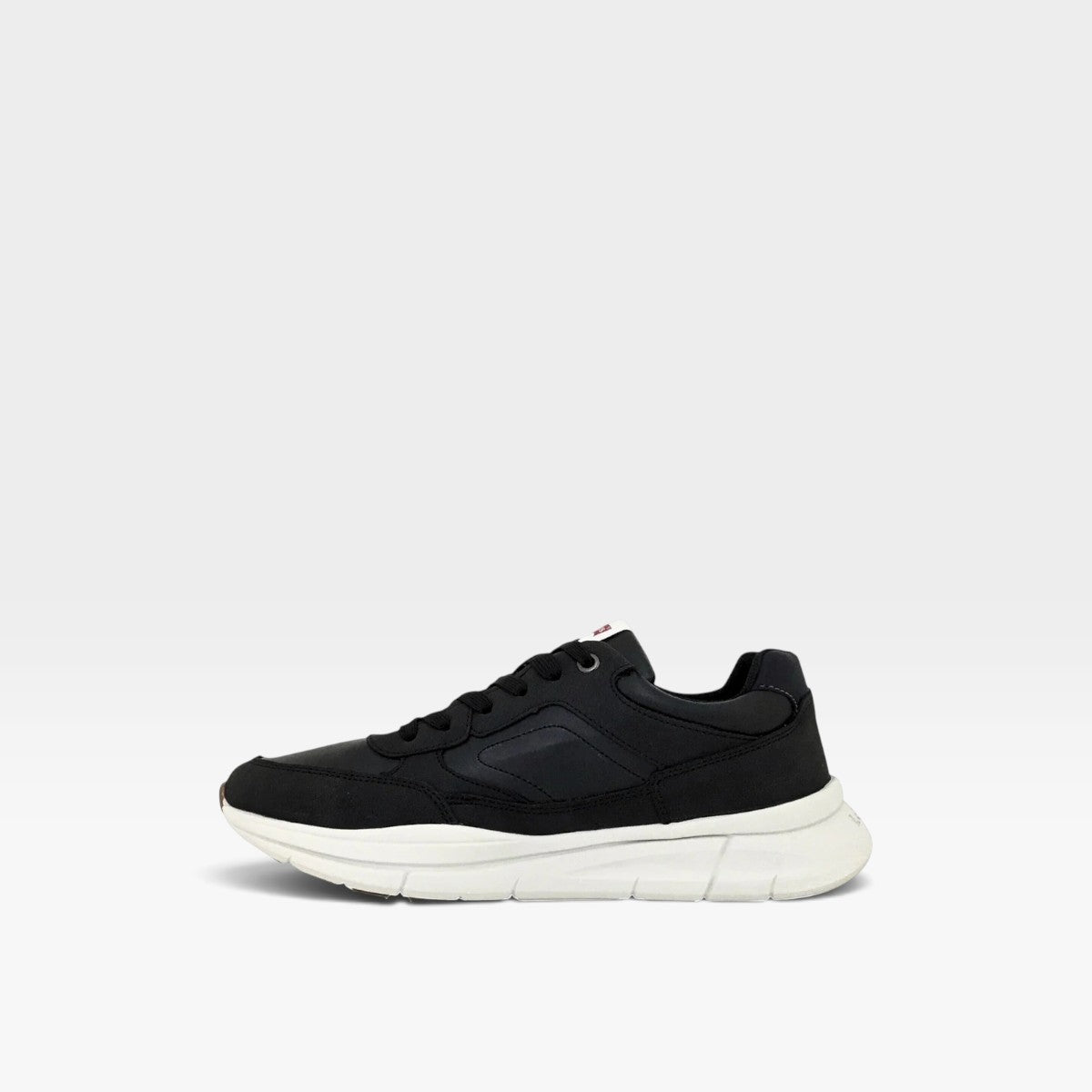 Sneaker Axle